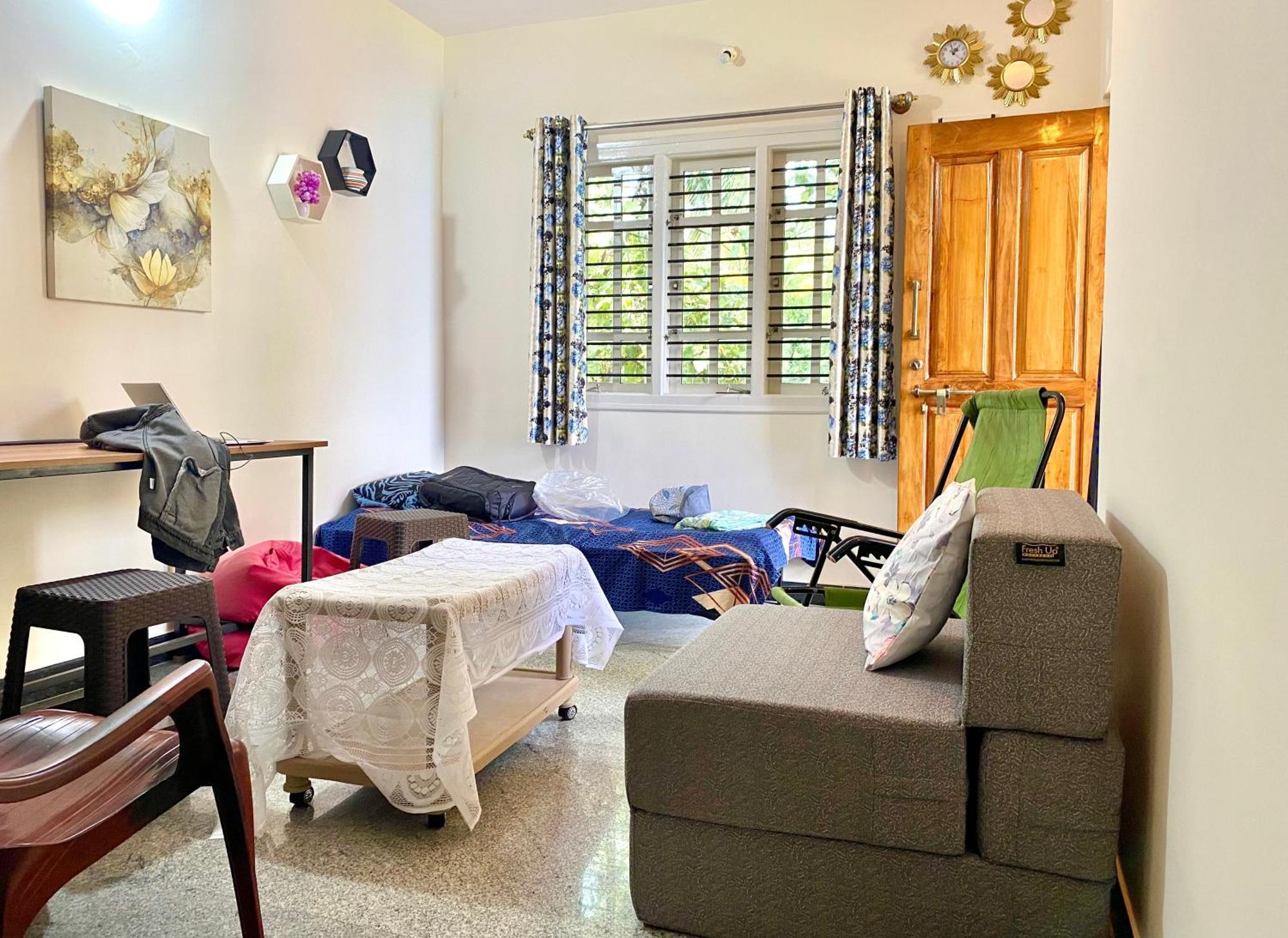 Spacious 2Bhk For Upto 12 Guests , Best For Families & Groups Mysore Eksteriør bilde